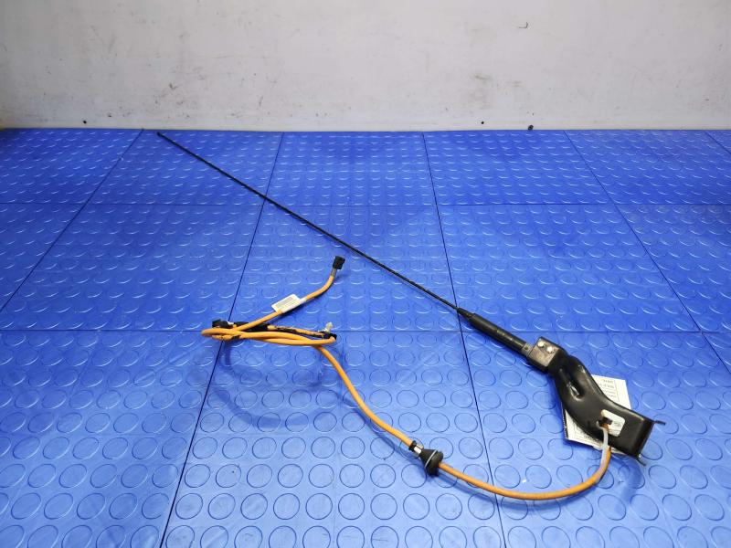 2015 Ford F-150 Antenna
