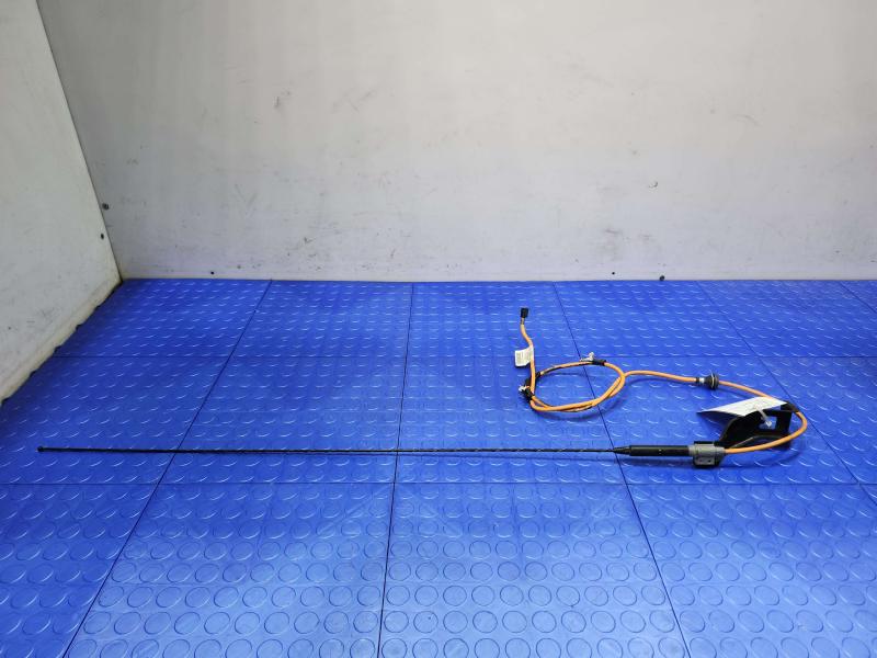 2015 Ford F-150 Antenna