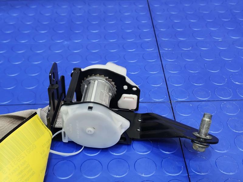 2014 Acura RLX Rear Seat Belt