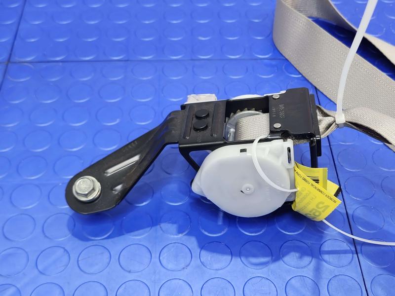 2014 Acura RLX Rear Seat Belt