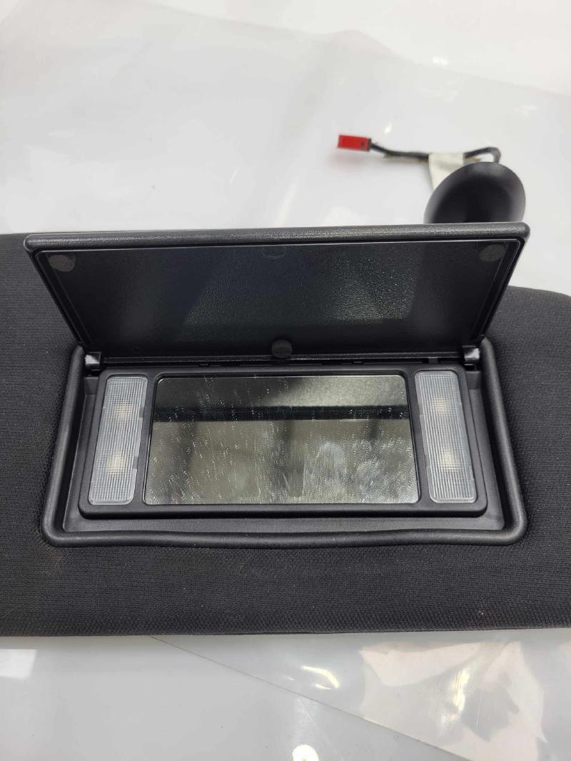 2014 Chrysler 300 Sun Visor