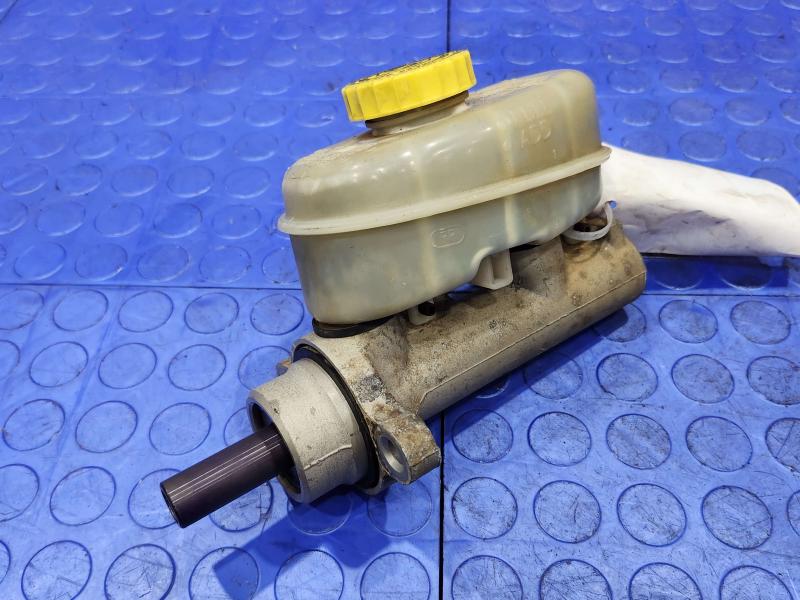 1997-2006 Jeep Wrangler TJ Brake Master Cylinder Assembly Genuine OEM 04798157