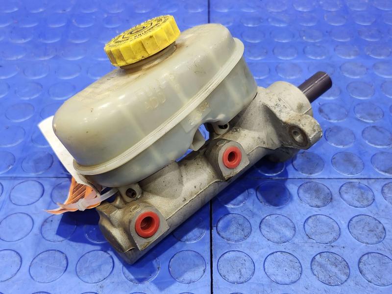 1997-2006 Jeep Wrangler TJ Brake Master Cylinder Assembly Genuine OEM 04798157