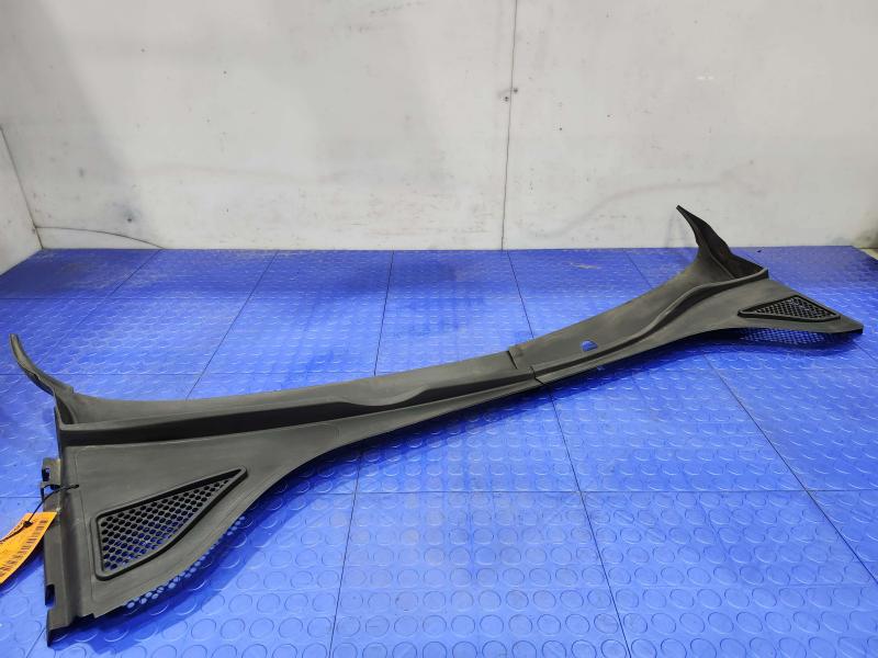 2012-2019 Volkswagen Passat Cowl Panel Grille Water Deflector OEM 561819403A9B9