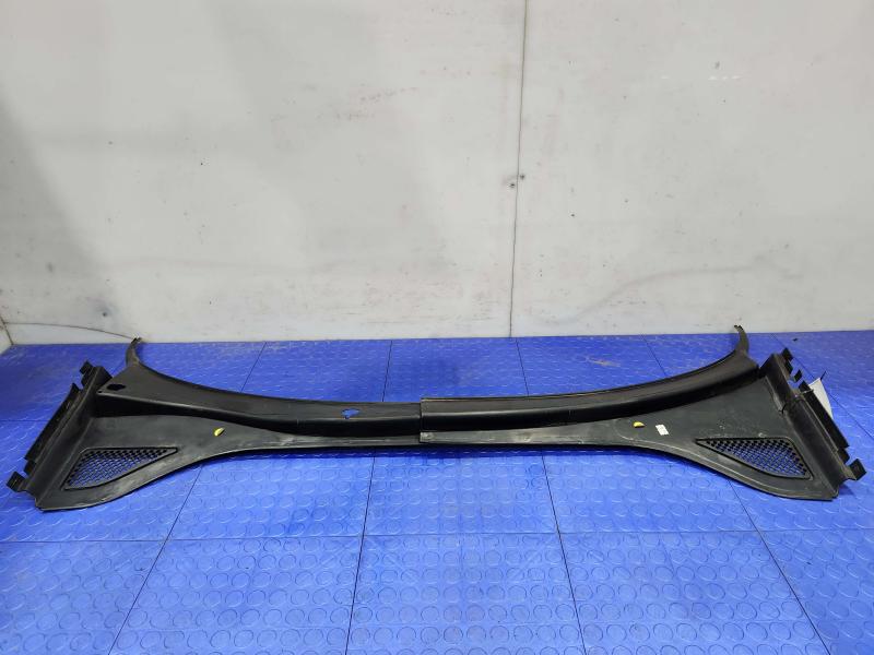2012-2019 Volkswagen Passat Cowl Panel Grille Water Deflector OEM 561819403A9B9