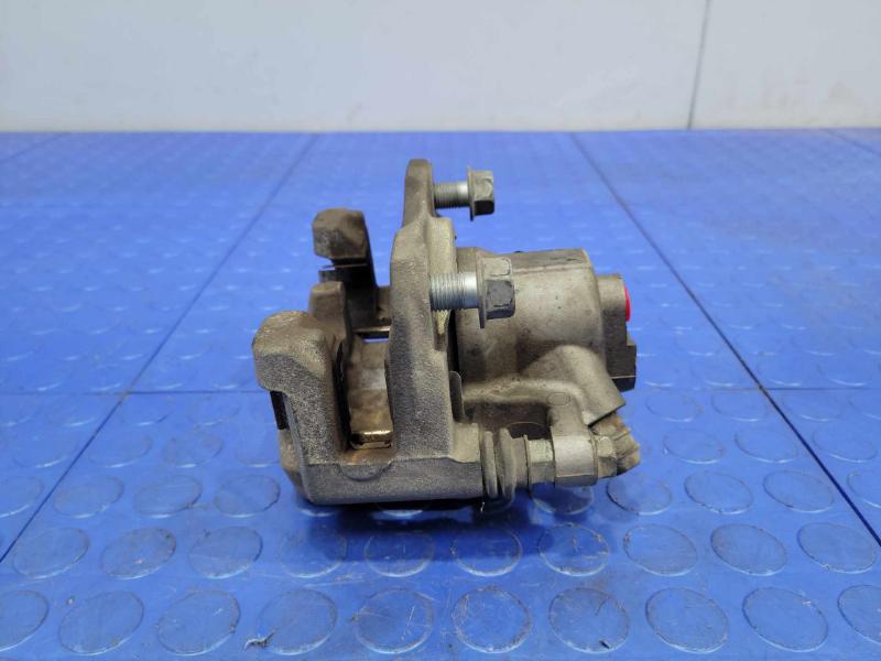 2015 Toyota Camry Caliper