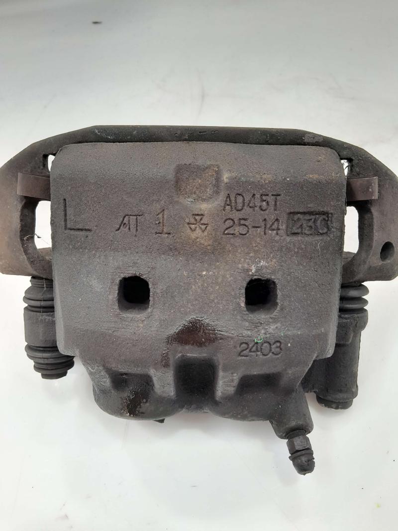 1992 Toyota Previa Caliper