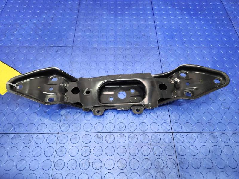 2015-2019 Subaru Outback 2.5L CVT Transmission Crossmember OEM 41011AL010