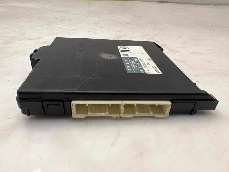 2013 2014 Toyota Camry Multiplex Network Module MPX Body OEM 89221-06210