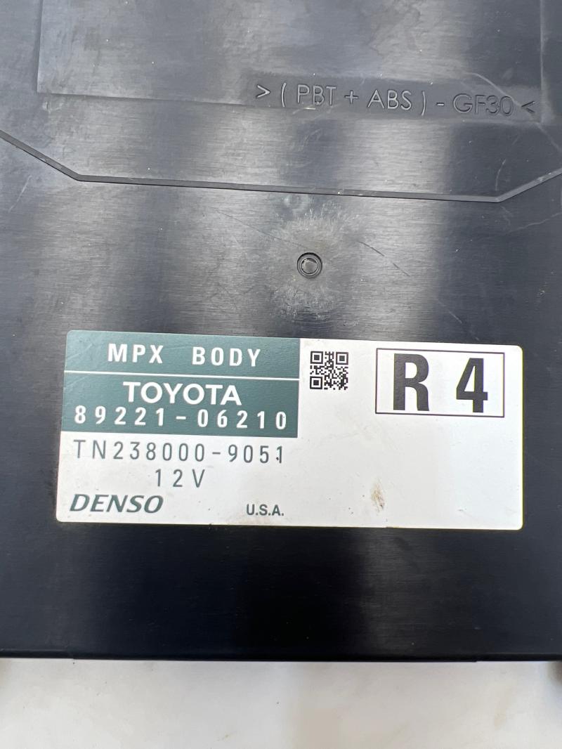 2013 2014 Toyota Camry Multiplex Network Module MPX Body OEM 89221-06210
