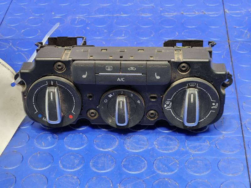 2015 Volkswagen Beetle Heater A/C Control