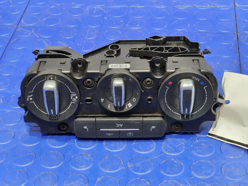 2015 Volkswagen Beetle Heater A/C Control
