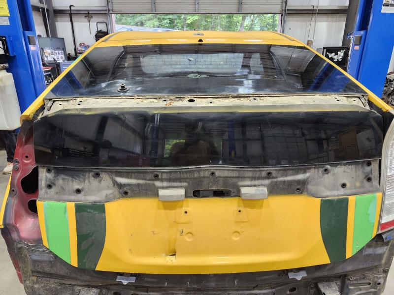 2010 Toyota Prius Back Glass/Window