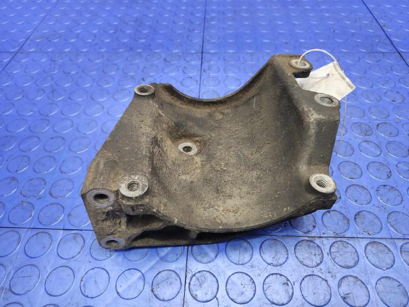 2003 Chevrolet Silverado 2500 A/C Compressor Bracket