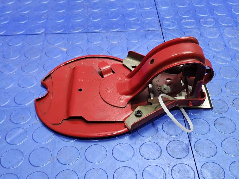 2007 Pontiac Solstice Fuel Tank Door