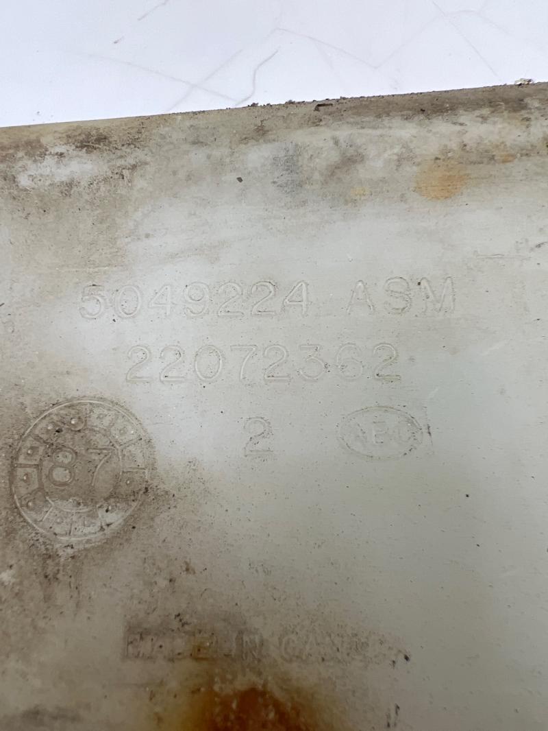 1988 Chevrolet S10 Washer Bottle