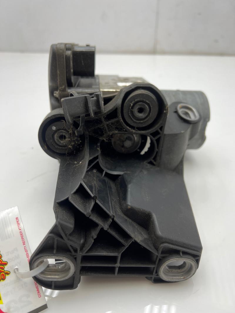 2010 Mercedes-Benz E63 AMG W212 ABS Anti Lock Brake Pump Modulator Assembly OEM 2124311912