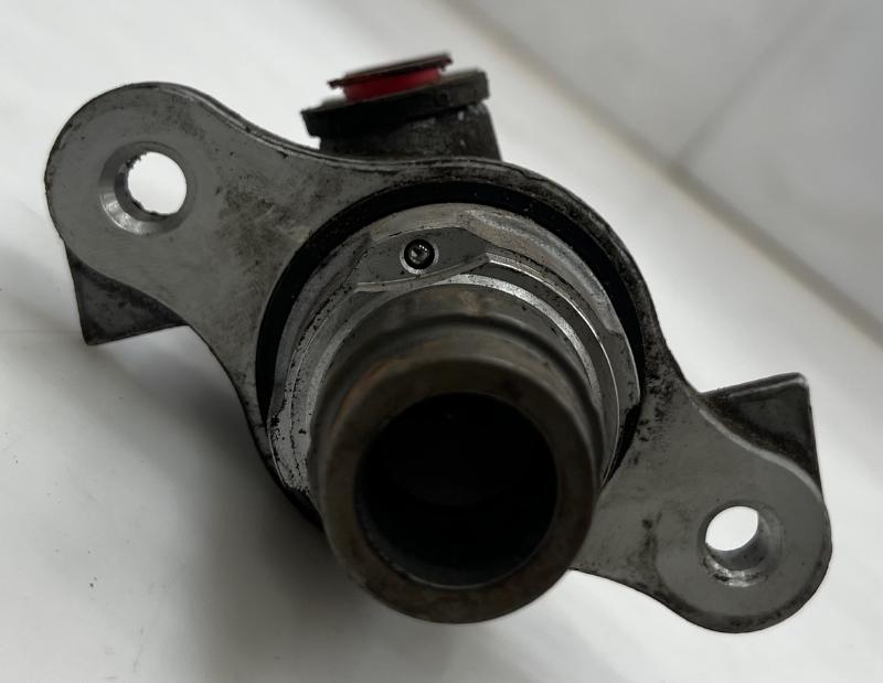 2013 Chrysler Town & Country Master Cylinder