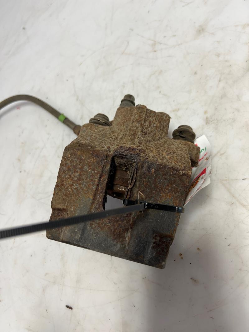 2006 - 2011 Ford Crown Victoria Rear Brake Caliper RH Passenger Side OEM 7W1Z2552B
