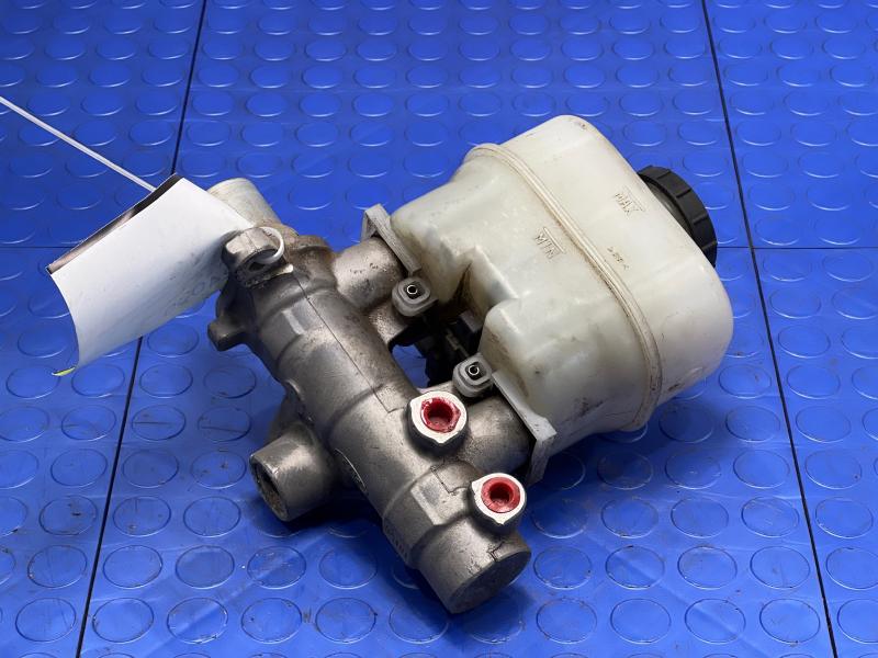 2011 Ford Expedition Master Cylinder