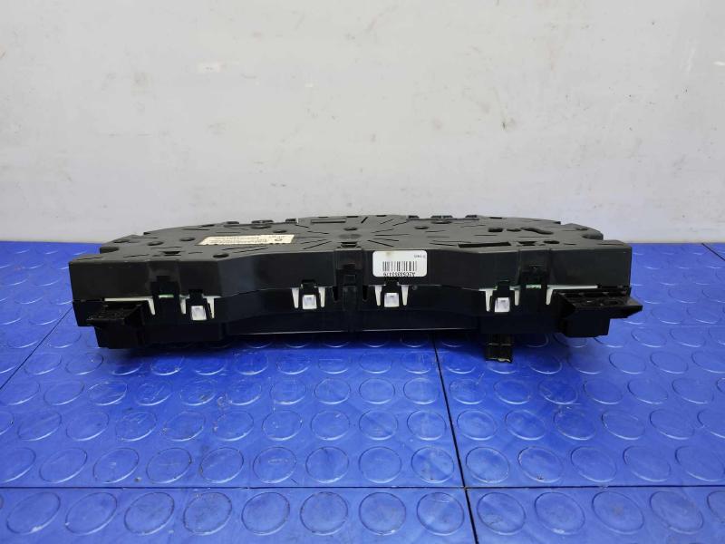 2009 Volkswagen Routan Speedometer