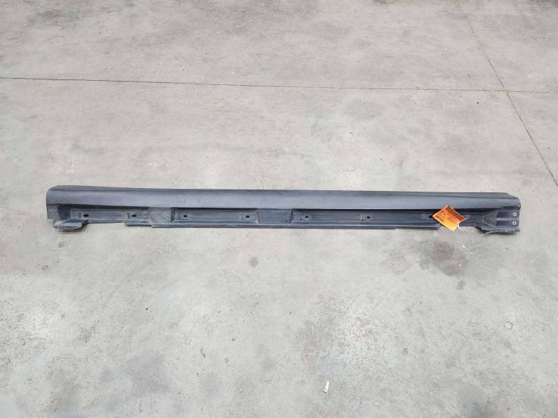 2005 Lexus RX 330 Rocker Moulding
