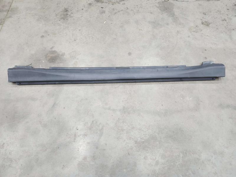 2005 Lexus RX 330 Rocker Moulding