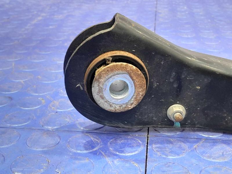 2014 Jeep Grand Cherokee Upper Control Arm Front
