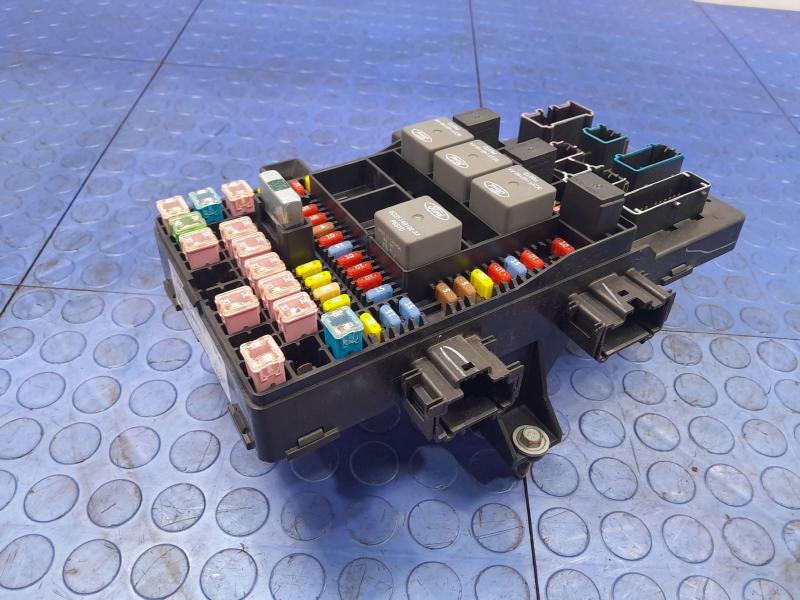 2005 Ford F-150 Cabin Fuse Box