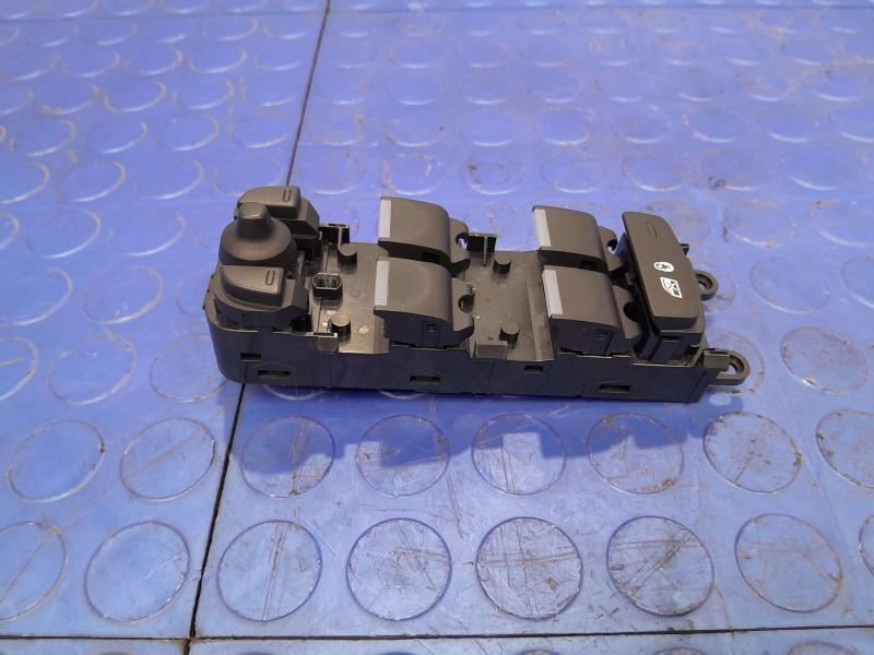 2017-2019 Jaguar XE Master Window Switch Assembly Genuine OEM T2H3234