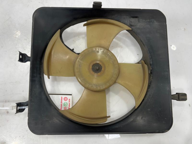 1999 - 2001 Honda CR-V AC Condenser Cooling Fan Assembly OEM 38616PAAA01