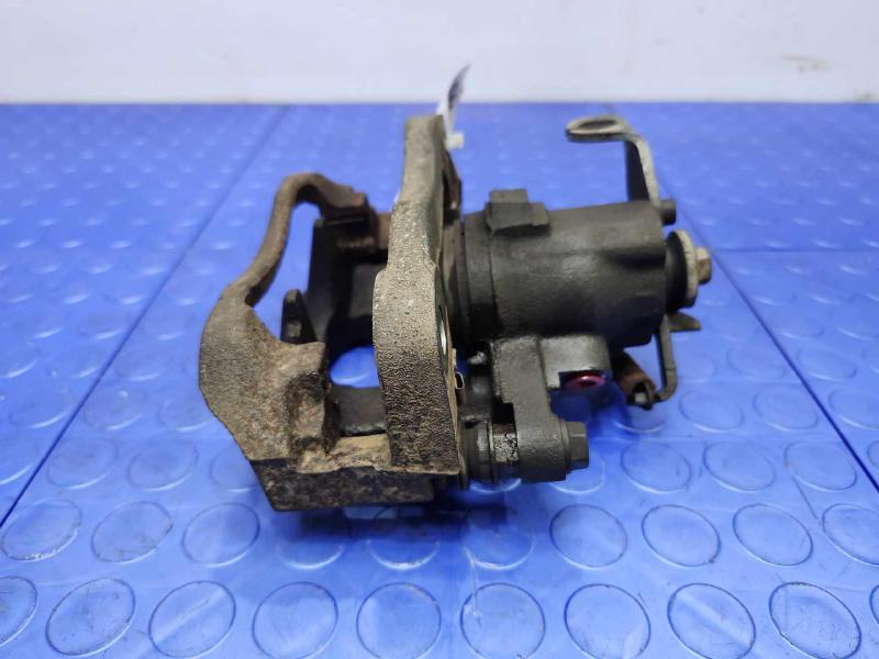 2009 Volkswagen Routan Caliper