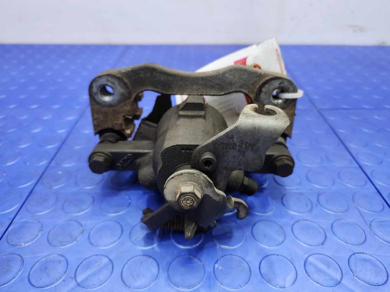 2009 Volkswagen Routan Caliper