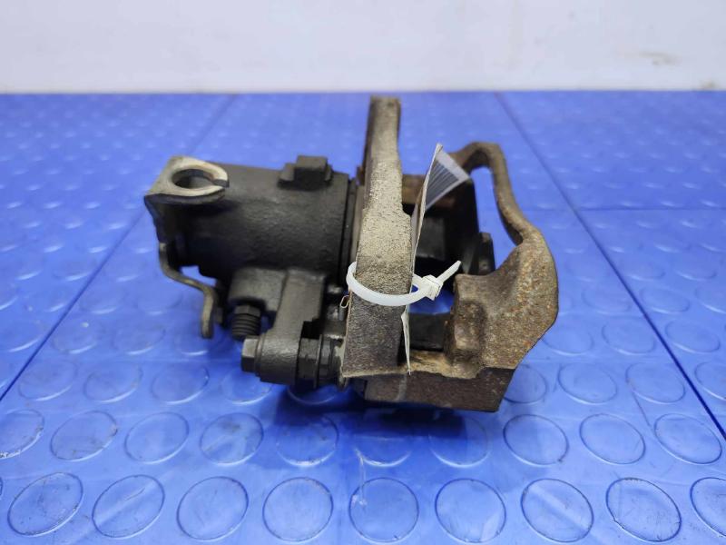 2009 Volkswagen Routan Caliper