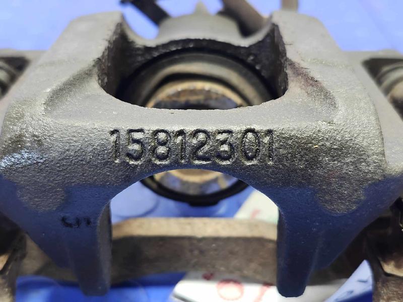 2009 Volkswagen Routan Caliper