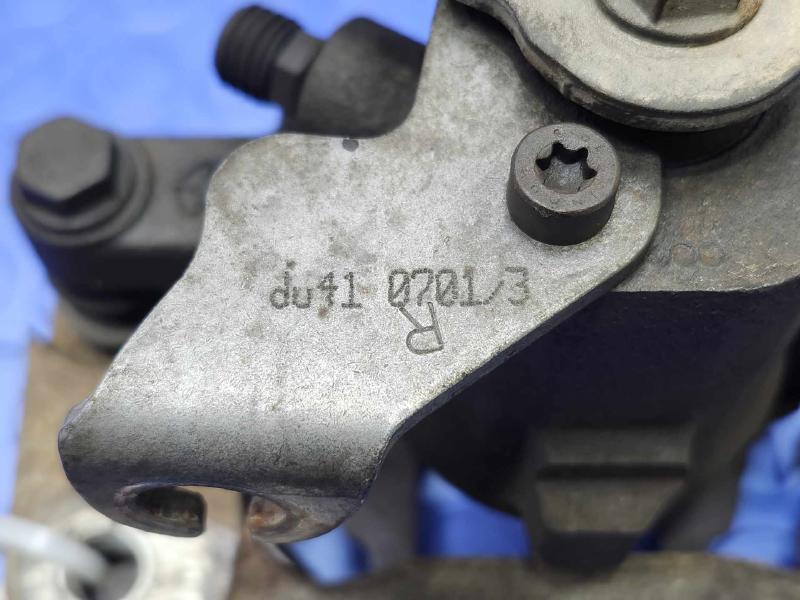 2009 Volkswagen Routan Caliper