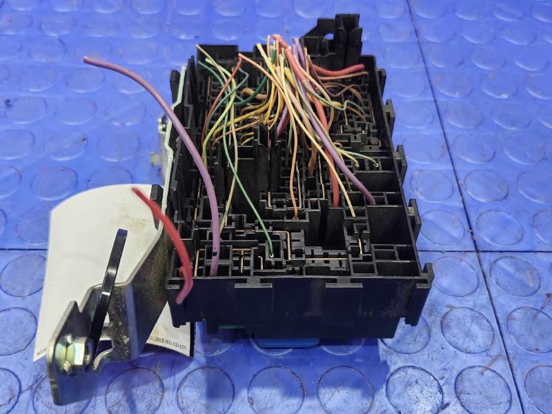 2021 Nissan Sentra Cabin Fuse Box