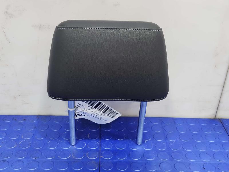 2020 Volkswagen Passat Headrest