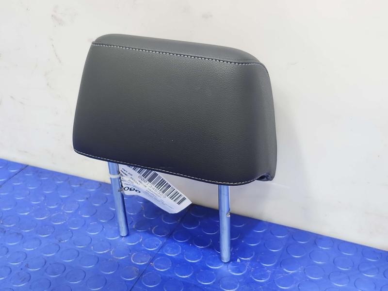2020 Volkswagen Passat Headrest