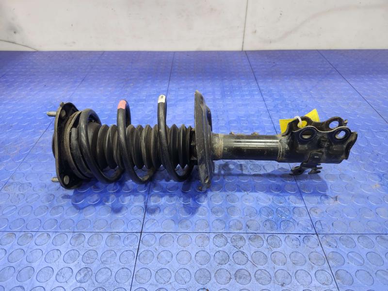 2017 Toyota Prius Strut Assembly