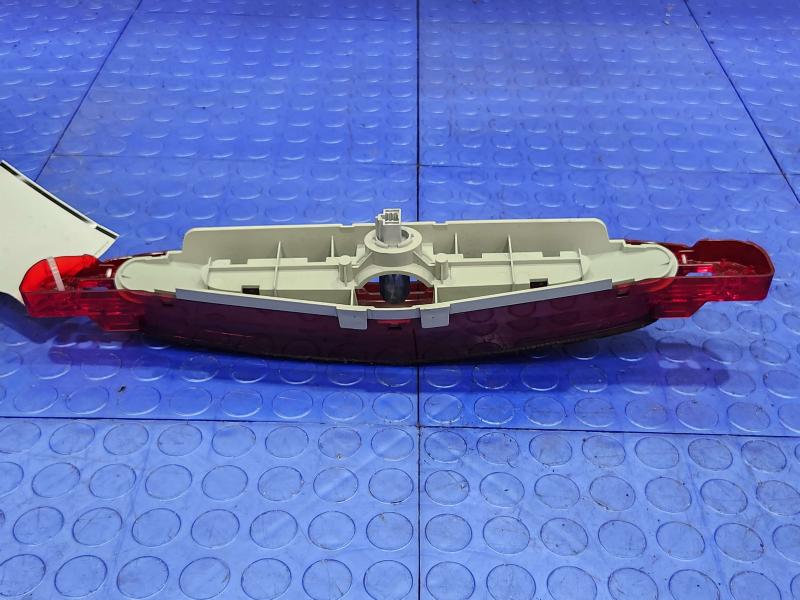2010 Mazda Mazda3 3Rd Brake Light Avoidance Lamp