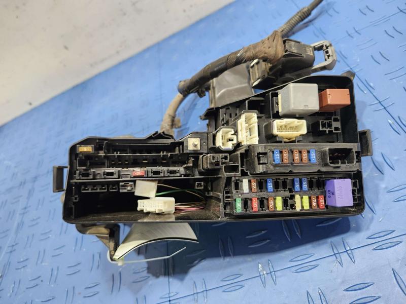 2013 Toyota Camry Engine Fuse Box