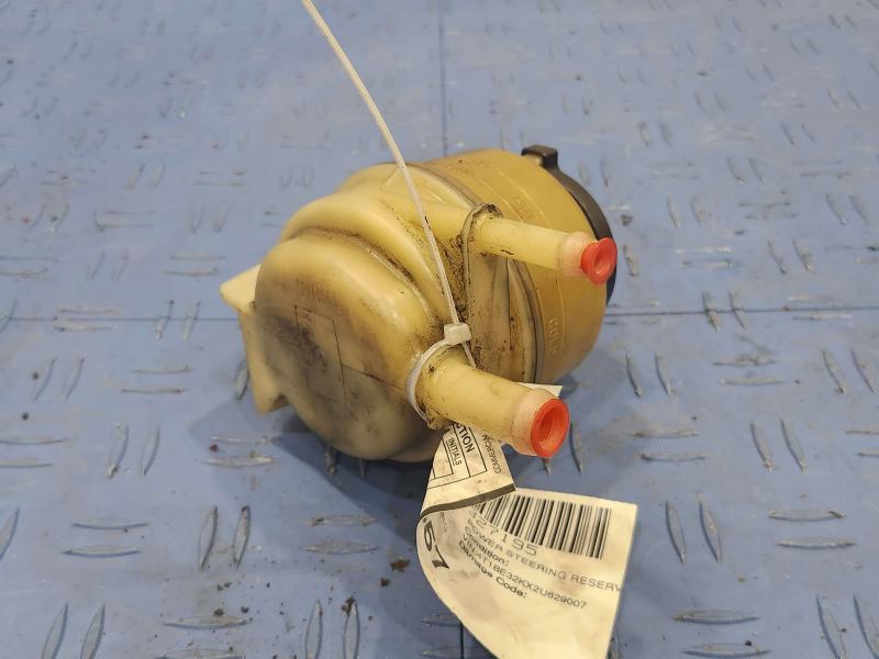 2002 Toyota Camry Power Steering Reservoir