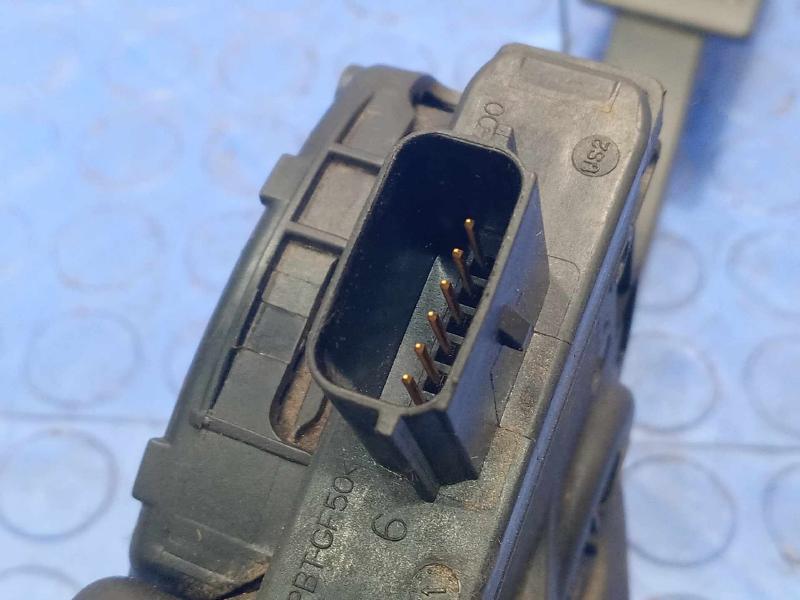 2012-2018 Ford Focus Accelerator Pedal Assembly Genuine OEM Part BV61-9F836-AB