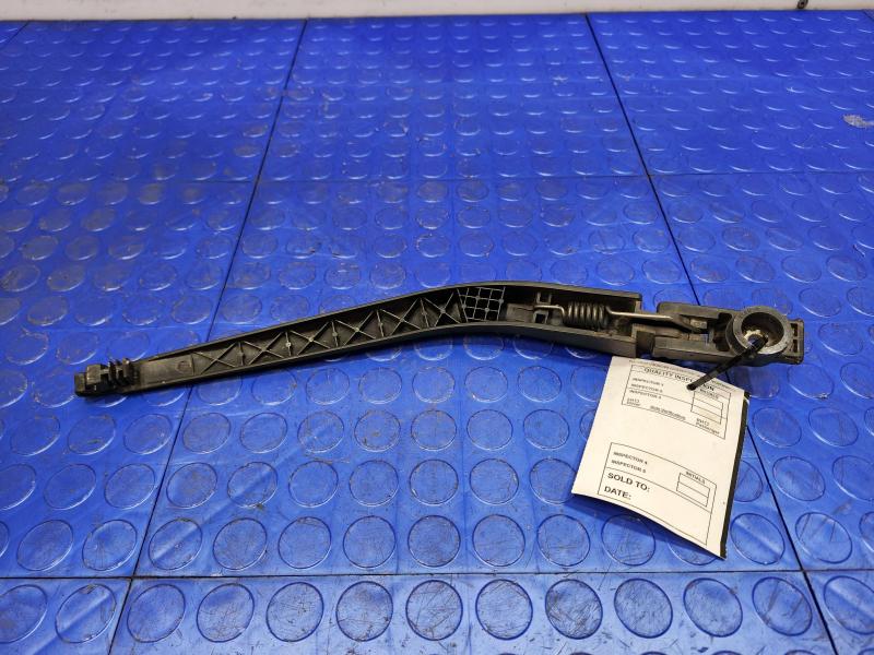 2010 Toyota Prius Wiper Arm