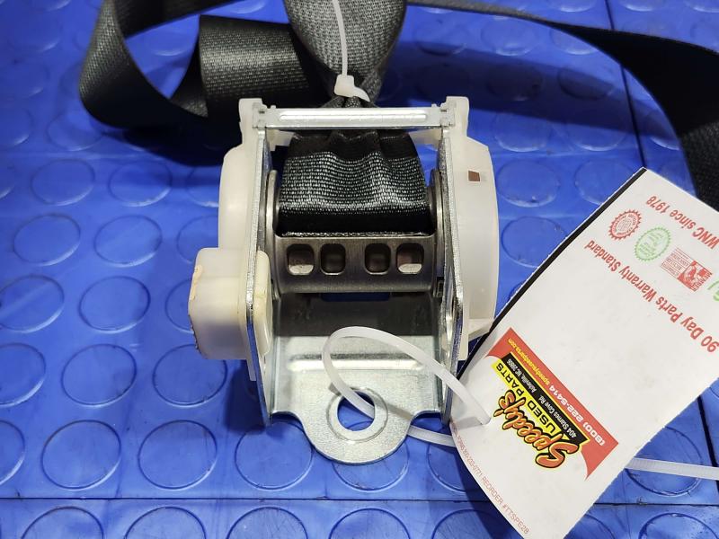 2010 Dodge Challenger Rear Seat Belt