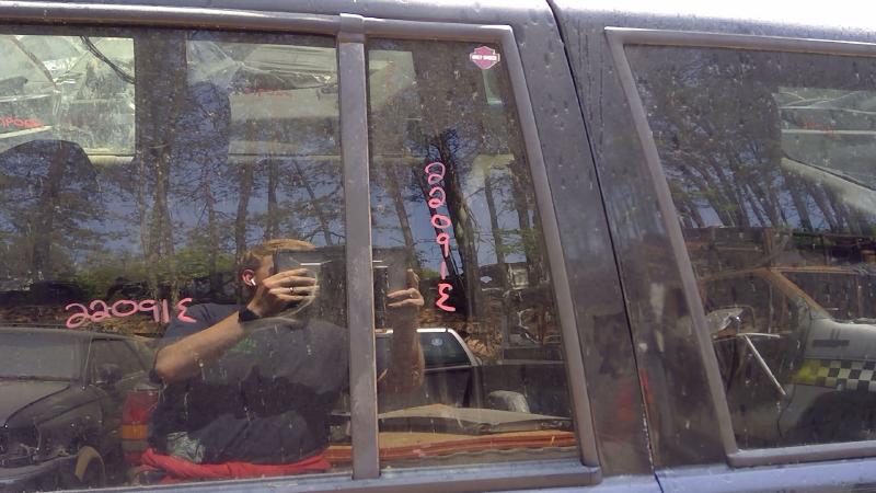1993 - 1998 Jeep Grand Cherokee Rear Door Vent Glass LH Driver Side Privacy OEM 55255589