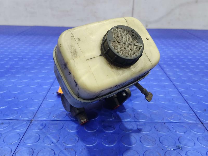 2006 Ford Mustang Master Cylinder