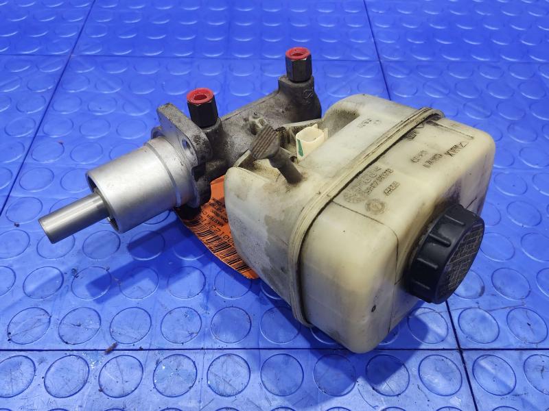 2006 Ford Mustang Master Cylinder