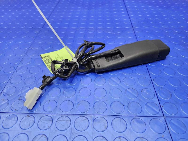 2022 Mitsubishi Eclipse Cross Front Seat Belt